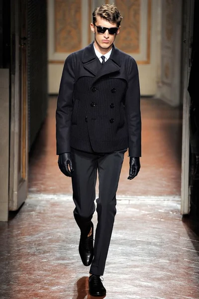 Look 22